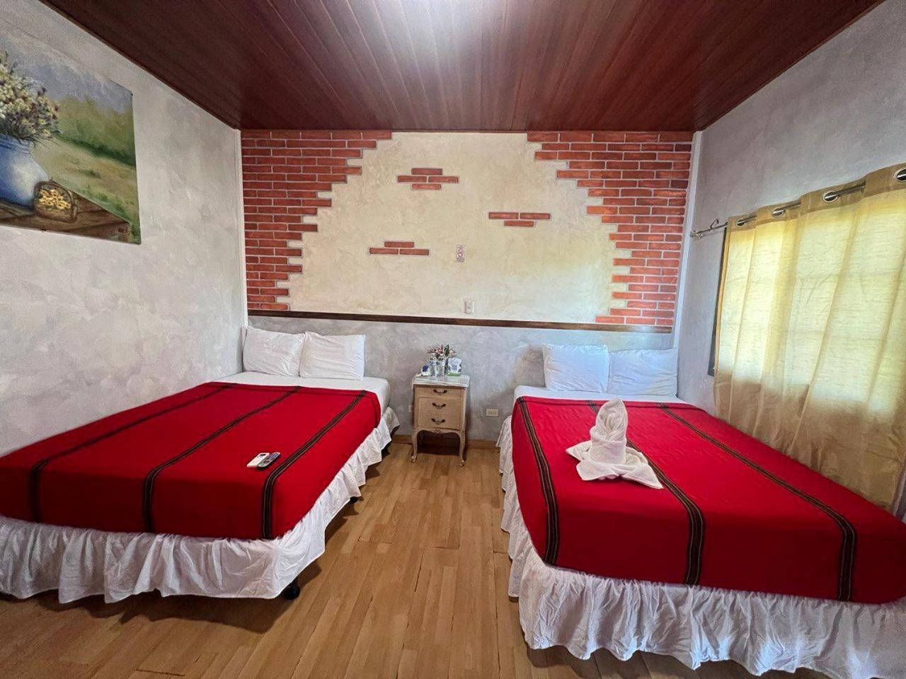 Argueta Hotel San Luis エクステリア 写真