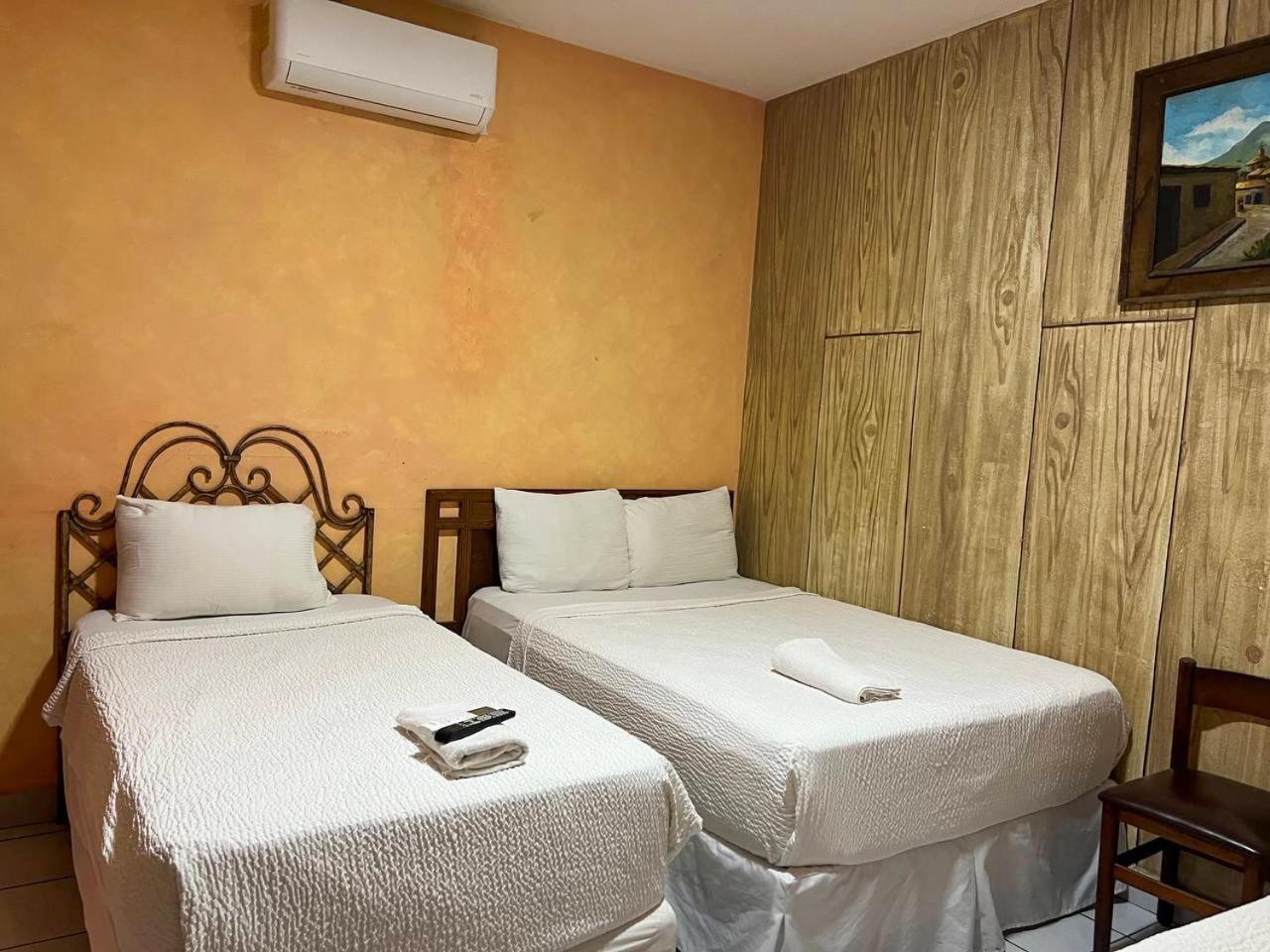 Argueta Hotel San Luis エクステリア 写真