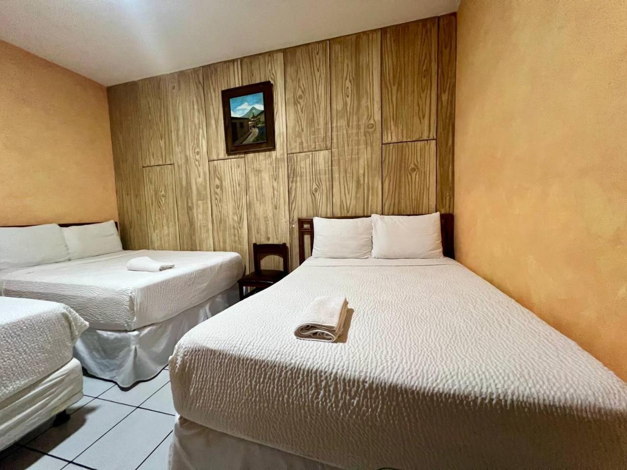 Argueta Hotel San Luis エクステリア 写真