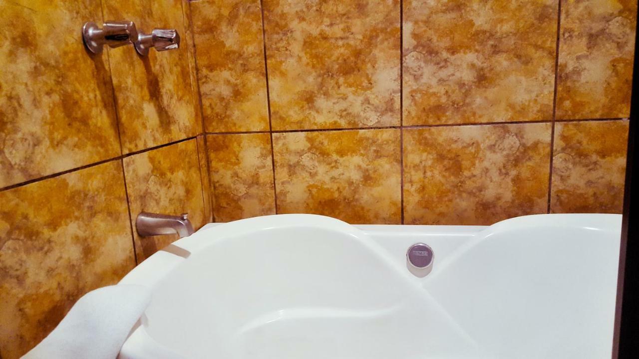 Argueta Hotel San Luis エクステリア 写真